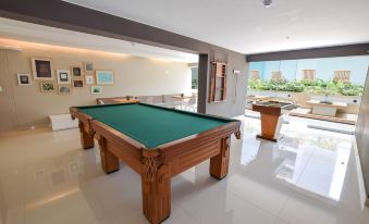 Urbano Apartments Miraflores Pardo - Housity