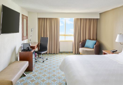 피에스타 아메리카나 레포르마 외관