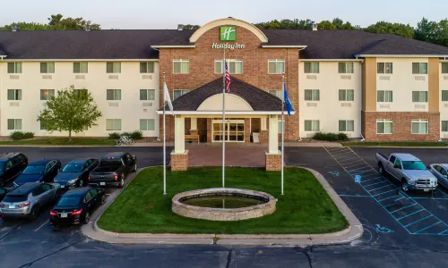 Holiday Inn Conference Ctr Marshfield Hotels in Marshfield