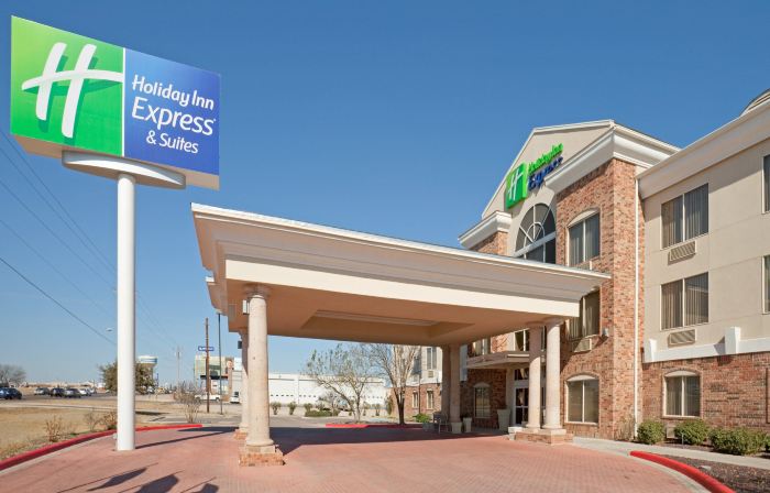 Holiday Inn Express & Suites EAGLE PASS by IHG