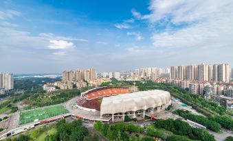 YOYO Homestay (Zigong Nanhu International)