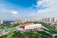 YOYO Homestay (Zigong Nanhu International)