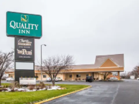 Quality Inn Morris I-80 Hotels in Morris