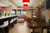 Microtel Inn & Suites by Wyndham Blackfalds Red Deer North Hoteles en Lacombe