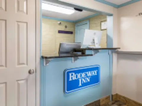 Rodeway Inn Hotels in Trigg County