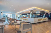 Iberostar Waves Cala Millor - Adults Only - breakfast