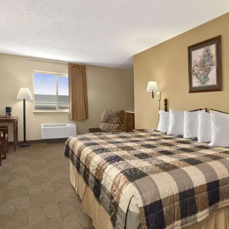 Days Inn by Wyndham Sheridan