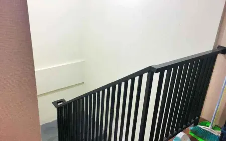 Penthouse at Royal Apartment Отели рядом с достопримечательностью «Harian Kompas»