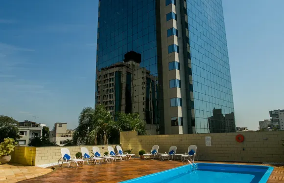 特雷斯菲蓋拉斯阿雷格里港諾富特酒店