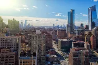 Doubletree by Hilton New York Times Square West Hotels near Tiffany & Co.(New York - 57th Street - Flagship Store)