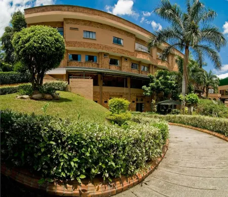 Hotel Palmera Real Отели в г. Лома Меса де Руитоке