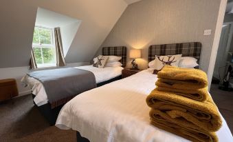 No 4 Old Post Office Row Isle of Skye - Book Now!
