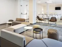 Stay Hotel Lisboa Aeroporto Hotels near Olivais