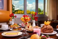 Hotel Laghetto Siena Gramado - breakfast