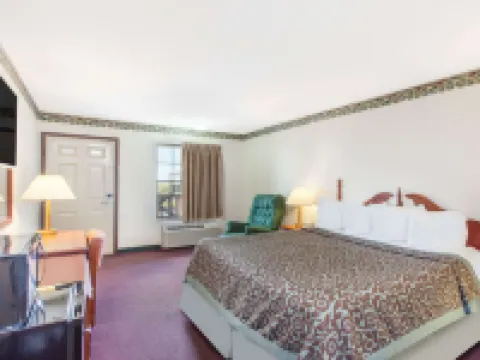 Days Inn by Wyndham Erick Hotels in Erick