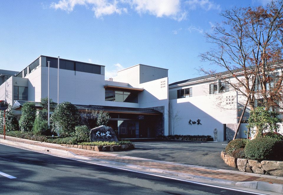 Daisenya - Housity