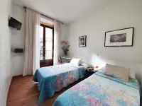 Hostal Alicante - พร้อมระเบียง