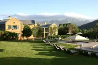 Franschhoek Country House & Villas Отели рядом с достопримечательностью «Groot Drakenstein Prison»