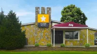 M Star Columbus North Hotels near Fear Columbus Haunted House