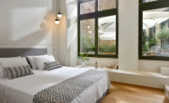 ทิซิออน ลักซัรี่ โฮมส์ & สปา โดย K&K