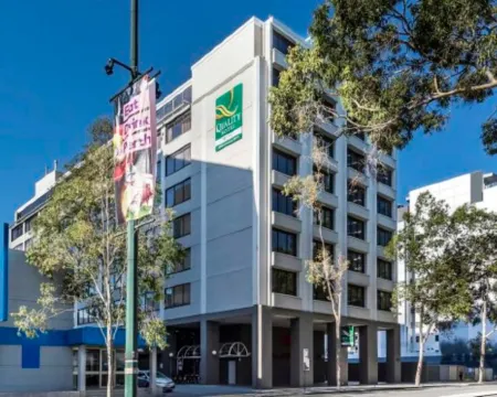 โรงแรมควอลิตี้ แอมบาสเดอร์ เพิร์ธ โรงแรมในเพิร์ธ