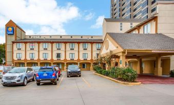 Comfort Inn & Suites Love Field – Dallas Market Center