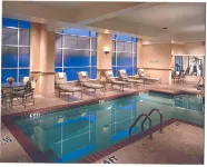 Hampton Inn & Suites Memphis at Beale Street - piscina