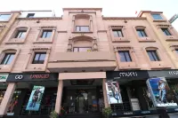 Hotel Leela Grande