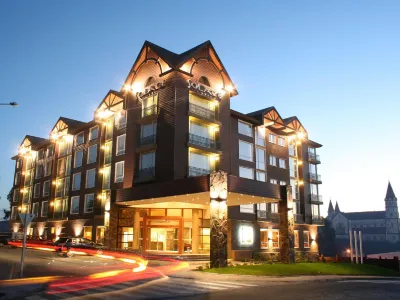 Solace Hotel Puerto Varas فنادق في 