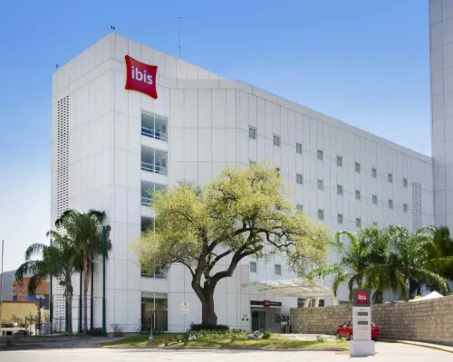 Ibis Monterrey Valle Zimmer Photos