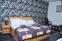 Aldgate Congress Hotel