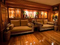 Golden House Отели в г. Бангкок