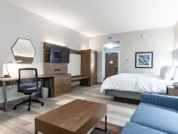 Holiday Inn Express & Suites MOUNDSVILLE by IHG Hotels in Moundsville