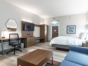 Holiday Inn Express & Suites Moundsville