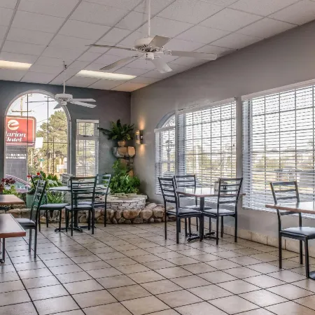 Clarion Hotel by Humboldt Bay