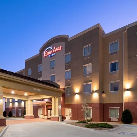 Home Away Kitchen Suites Enid