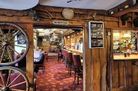 Mahon's Hotel - Bar