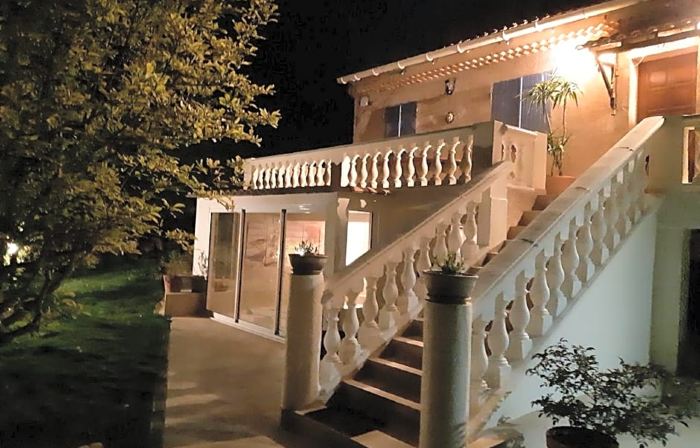Villa la Licorne - Chambres et Gîte en Provence
