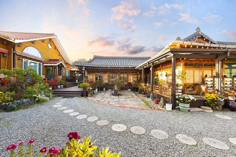 경주 신라궁 한옥펜션 호텔 후기, 예약 경주 호텔 추천 | 트립닷컴