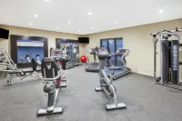 Hampton Inn & Suites Cleveland/Oakwood Village Hotels in Macedonia