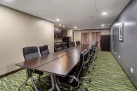 Best Western Plus Fort Saskatchewan Inn  Suites - Wifi