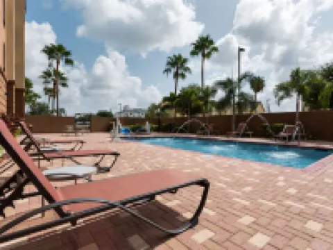 Hampton Inn & Suites Pharr Hotels in Pharr