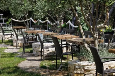 Beach Apartments in Stobrec Hotels in Stobrec
