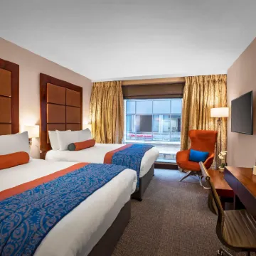 Leonardo Royal London St Paul’s Hotels near Old Bailey