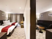 Ramada by Wyndham Jeju City Hall Các khách sạn gần Ecoland Theme Park