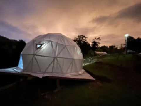 Poas Volcano Observatory Lodge & Glamping Hotels in 