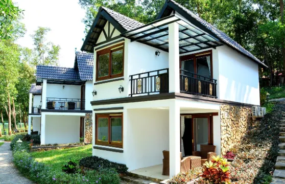 普寧湖畔度假村