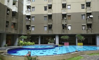 Parquette 2Br Gateway Ahmad Yani Cicadas Apartment