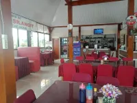 Noah Hotel Silangit Hotels in Simangulampe