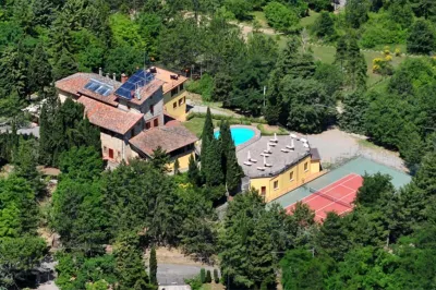 La Torre Ai Mari Hotels in Cetona